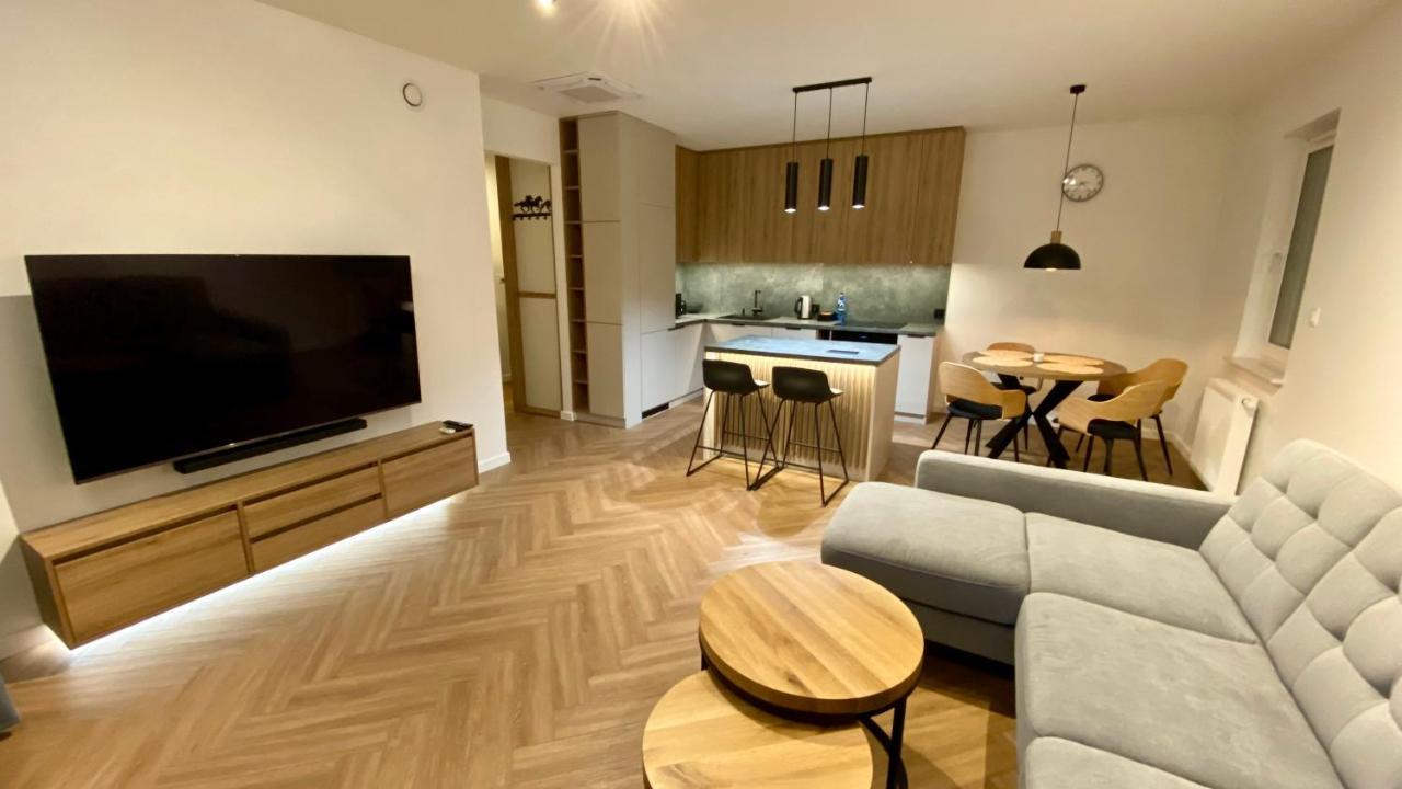 Apartamentlesznopl Family Friendly เลชโน ภายนอก รูปภาพ